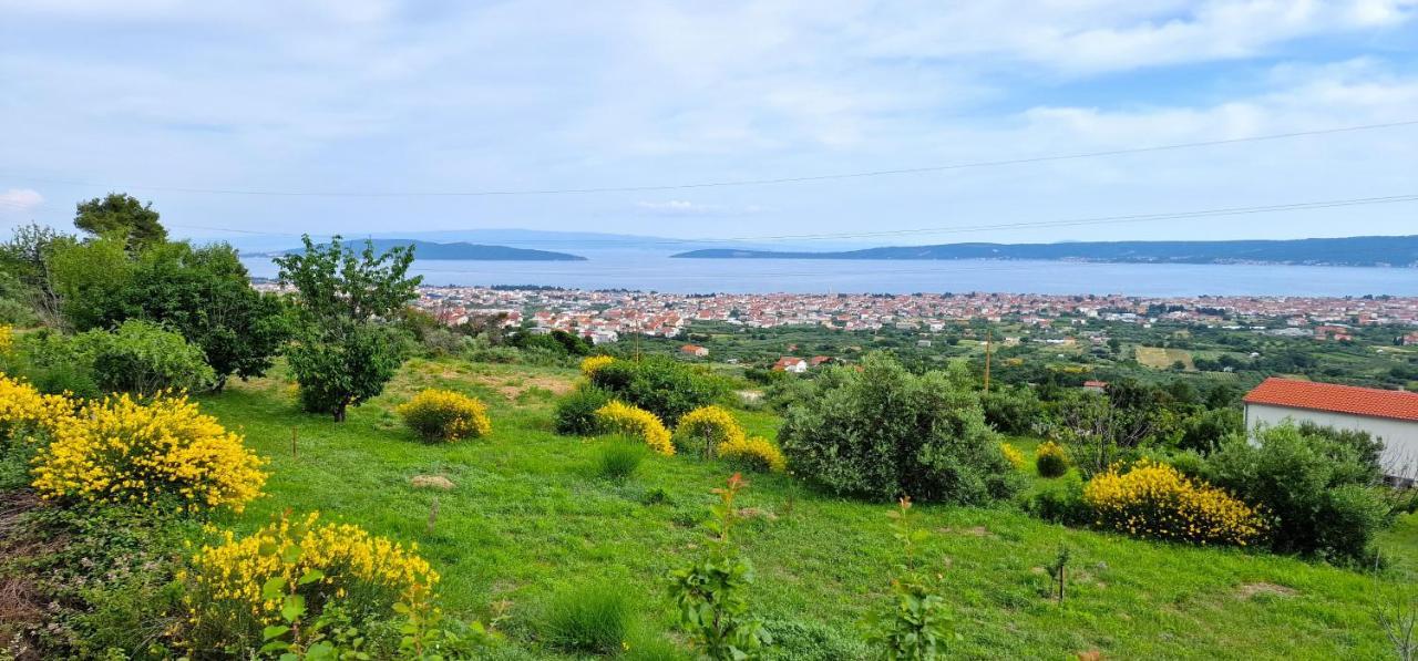 Sunny Holiday House With Pool Kaštela Zewnętrze zdjęcie